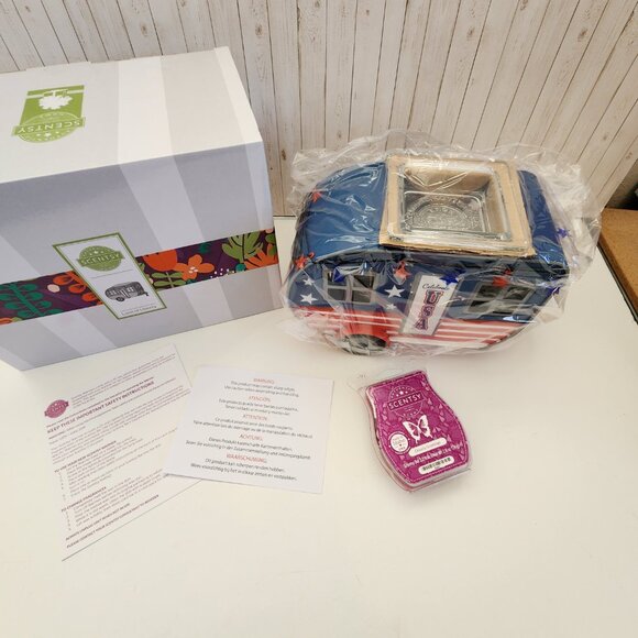 NIB Scentsy Red, White, & Blue Land Of Liberty ( 4th Of July ) Camper Wax Warmer - Picture 2 of 3